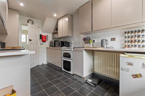 4 bedroom house for sale, Balcombe Avenue, Worthing