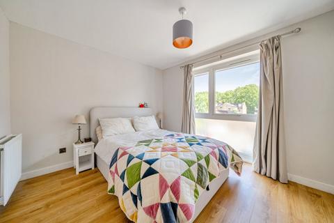 1 bedroom flat for sale, Ravensmede Way, Chiswick, London, W4