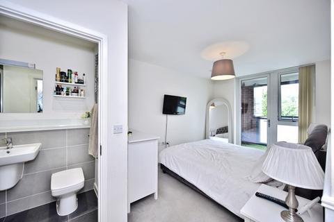 2 bedroom flat for sale, Corporation Street, Rochester, Kent, ME1