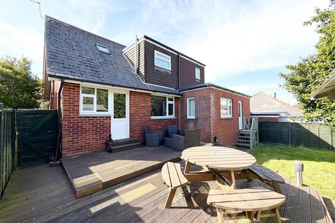 3 bedroom detached bungalow for sale, Alexandra Road, Cowes