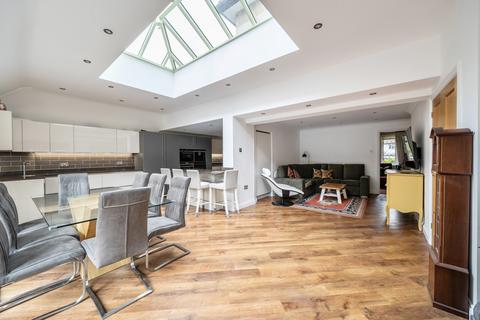 6 bedroom detached house for sale, Copthorne Road, Croxley Green, Hertfordshire