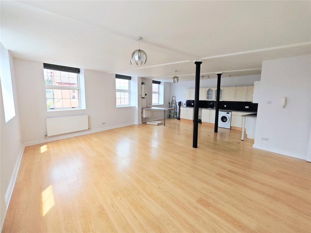 Radford Road, Nottingham, Nottinghamshire, NG7 - View 5