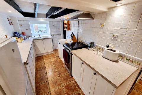 2 bedroom cottage for sale, Launceston