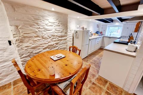 2 bedroom cottage for sale, Launceston