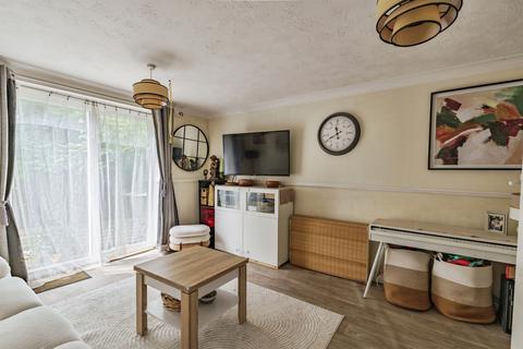 2 bedroom ground floor flat for sale, Hanson Road, Newhaven