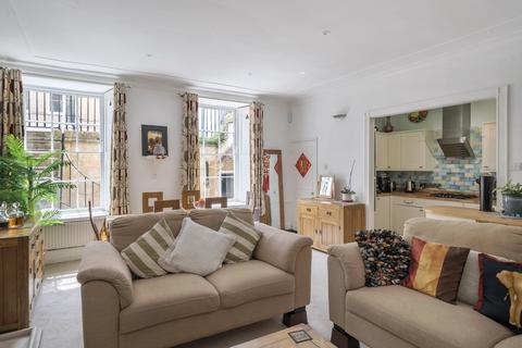 2 bedroom flat for sale, Portland Place, Bath, BA1