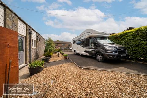 4 bedroom detached house for sale, Tongue Lane, Buxton