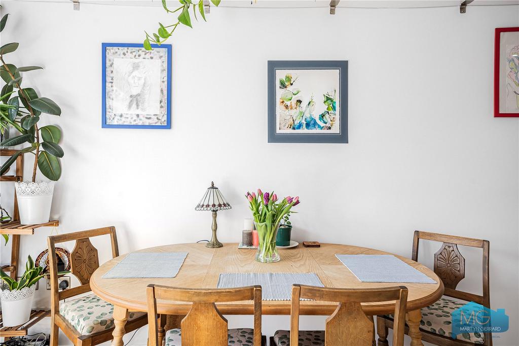 Apartment in London, London Borough of Haringey - View 5