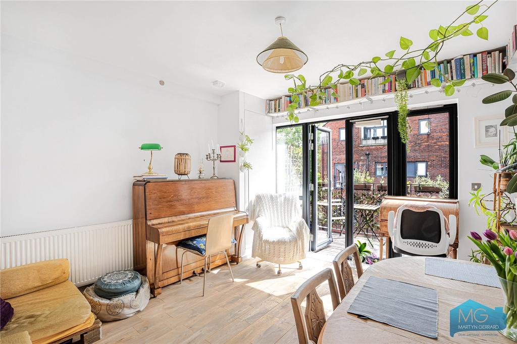 Apartment in London, London Borough of Haringey - View 3