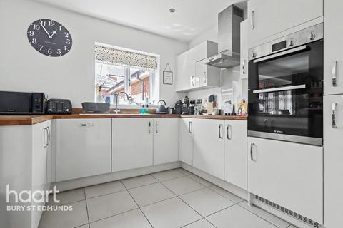 4 bedroom detached house for sale, Myrtlewood Road, Bury St Edmunds