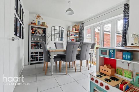 4 bedroom detached house for sale, Myrtlewood Road, Bury St Edmunds