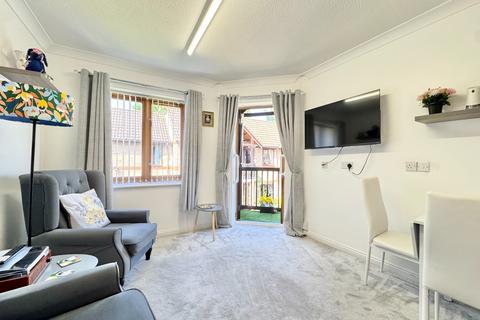 1 bedroom retirement property for sale, Linden Court, Park Gate
