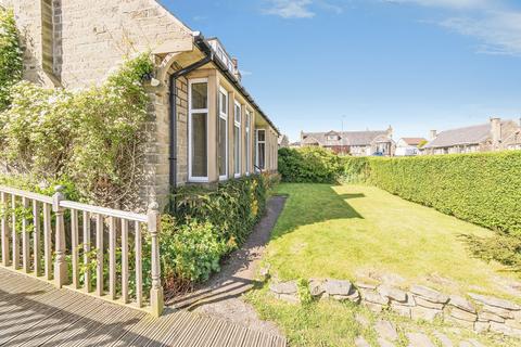 3 bedroom detached house for sale, Stonefield Avenue, HUDDERSFIELD