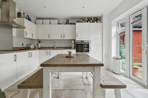 2 bedroom semi-detached house for sale, Malvern Close, Eastleigh SO50