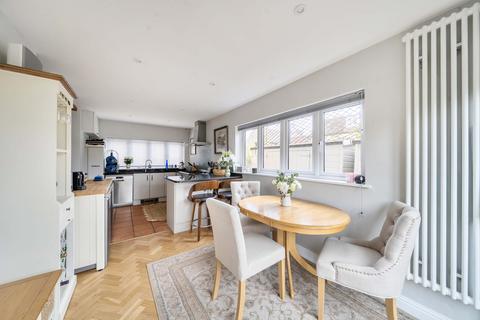 3 bedroom end of terrace house for sale, Manor Road, Woodstock, OX20