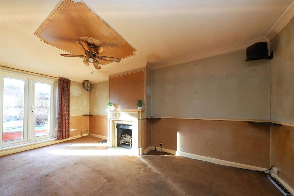 Living room, fireplace