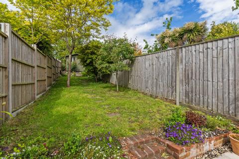 2 bedroom end of terrace house for sale, Bar End Road, Winchester, SO23