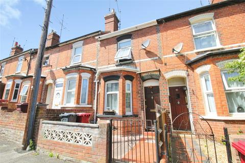 3 bedroom terraced house to rent, Shaftesbury Road, Reading RG30