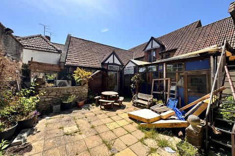 5 bedroom detached house for sale, The Rose and Crown, , 22 Market Place, Chippenham, Wiltshire SN15 3HW