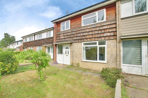 3 bedroom end of terrace house to rent, Campkin Road, Cambridge