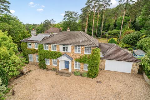 5 bedroom house for sale, Manor Gardens, Farnham, GU10