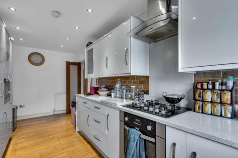 4 bedroom terraced house for sale, Durban Road, London E17