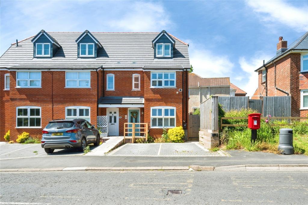 House in Southampton, Waterside Park, Weston