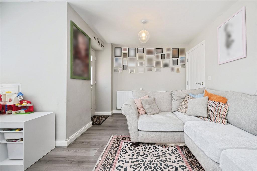House in Southampton, Waterside Park, Weston - View 2