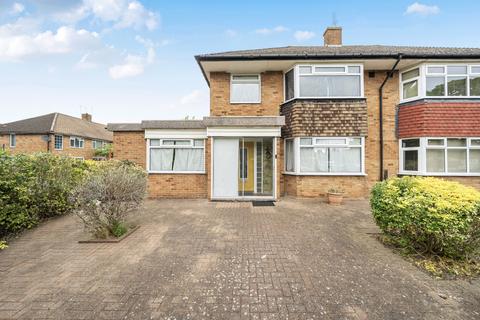 Porcupine Close, London