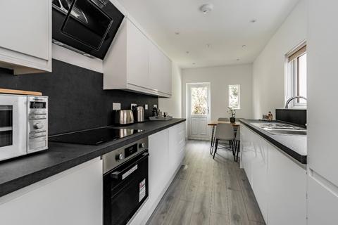 3 bedroom flat to rent, Marchhall Crescent, Prestonfield, Edinburgh, EH16