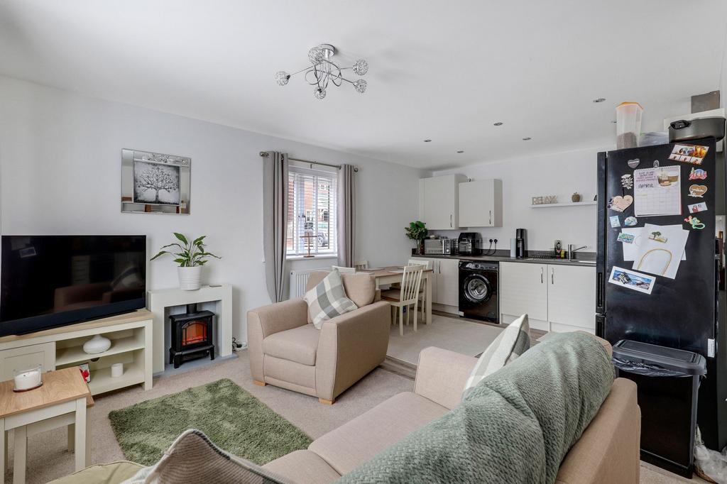 Apartment in Gedling, Nottinghamshire - View 2