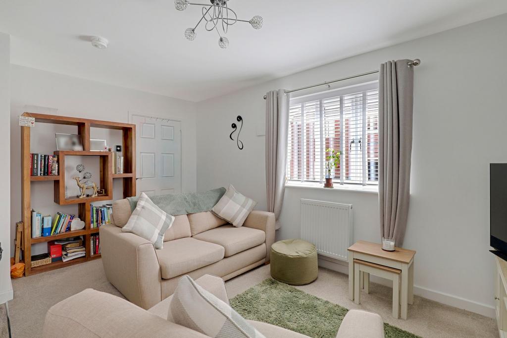Apartment in Gedling, Nottinghamshire - View 5