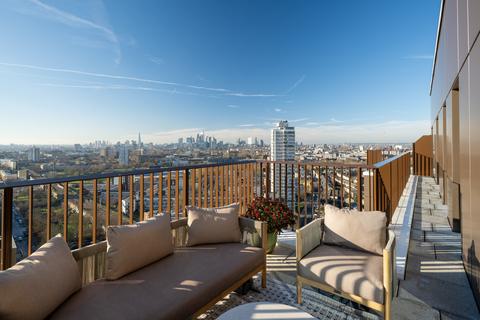1 bedroom apartment for sale, London E3
