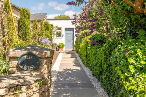 2 bedroom detached bungalow for sale, Noble Street, Sherston