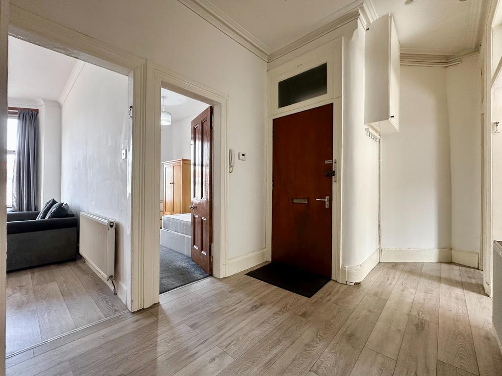 Minard Road, Glasgow, G41 - More