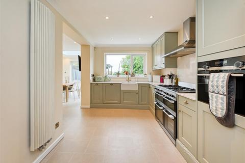 5 bedroom detached house for sale, 23 Windsor Road, Pattingham, Wolverhampton, WV6 7DR