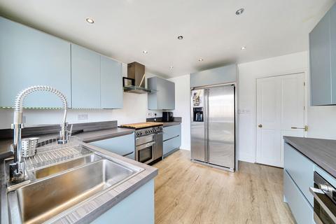 3 bedroom detached house for sale, St. Margarets Avenue, Uxbridge