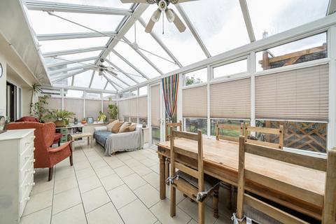 3 bedroom detached house for sale, St. Margarets Avenue, Uxbridge