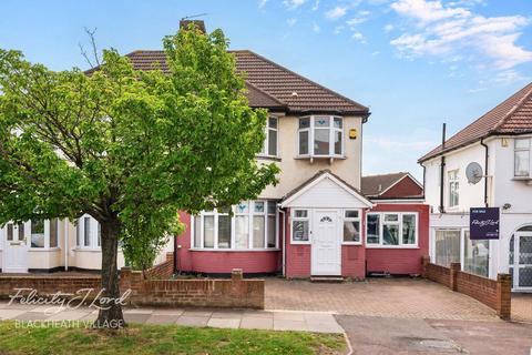 Broad Walk, London SE3