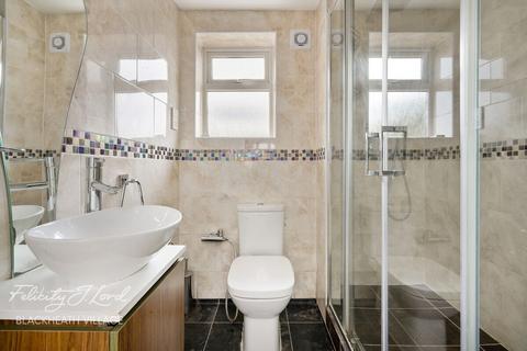 Broad Walk, London SE3