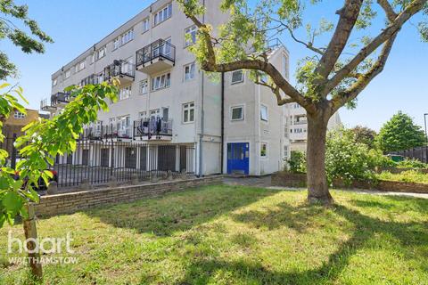 3 bedroom maisonette for sale, Grosvenor Rise East, Walthamstow