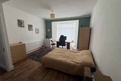4 bedroom house to rent, Swansea SA1
