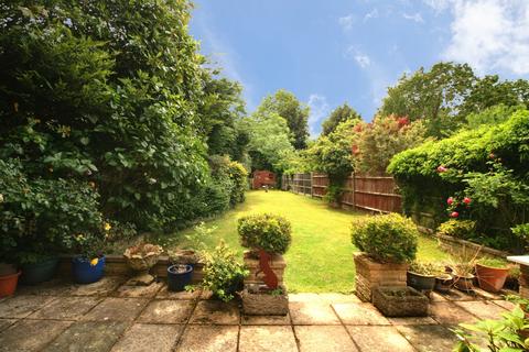 RED OAK CLOSE, ORPINGTON BR6