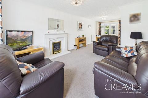 3 bedroom detached house for sale, Raglan Drive, Gedling, Nottingham