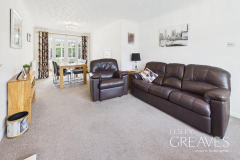 3 bedroom detached house for sale, Raglan Drive, Gedling, Nottingham