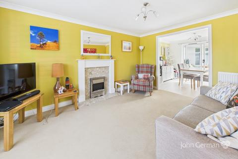 4 bedroom detached house for sale, Honeysuckle Way, Loughborough