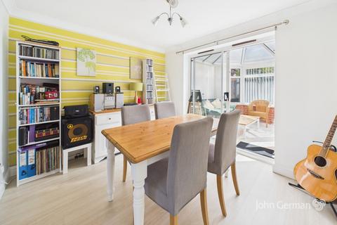 4 bedroom detached house for sale, Honeysuckle Way, Loughborough