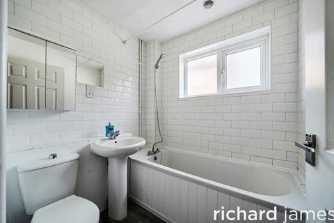 1 bedroom semi-detached bungalow for sale, Thornford Drive, Westlea, Swindon, SN5