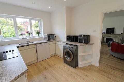 2 bedroom detached bungalow for sale, Fir Tree Close, Wigston, LE18