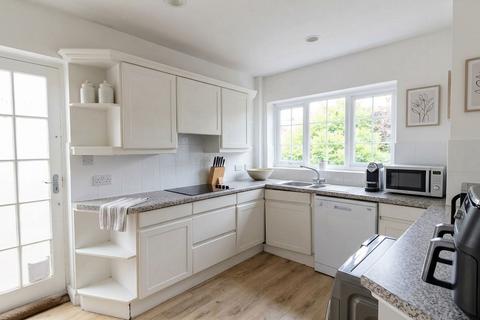 2 bedroom detached bungalow for sale, Fir Tree Close, Wigston, LE18